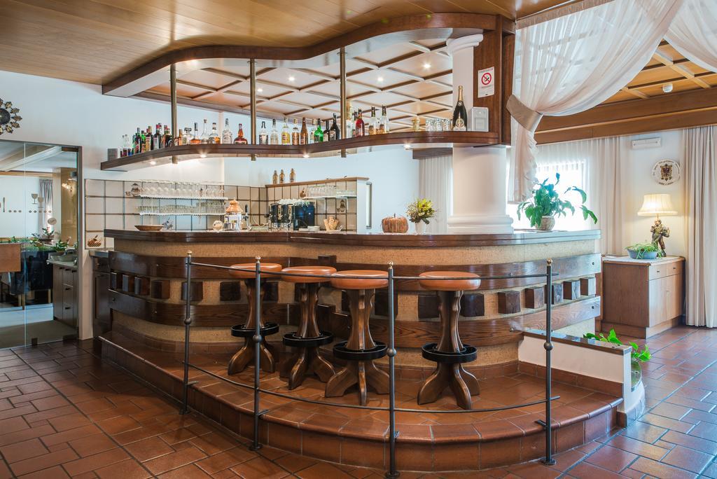 Hotel Salgart Мерано Экстерьер фото