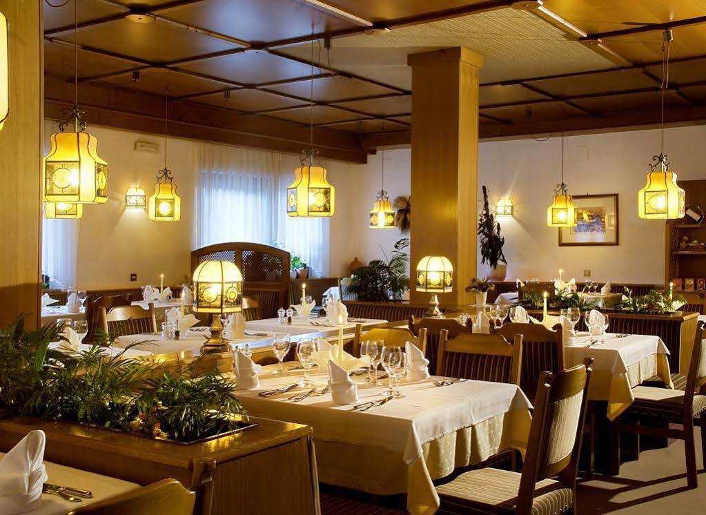 Hotel Salgart Мерано Экстерьер фото
