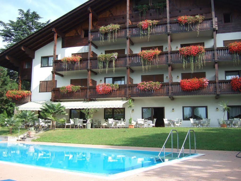 Hotel Salgart Мерано Экстерьер фото